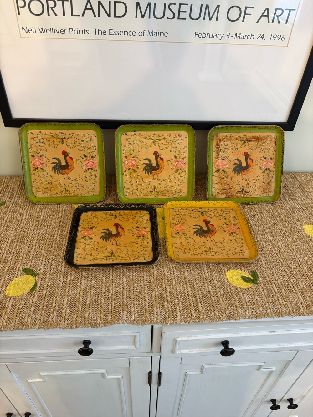 Vintage MCM Japanese Papier Mache Rooster Wall Hanging Decorative Trays Plates